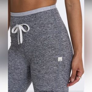 Vuori Vibe Elevation Leggings | XL | Heather Grey | EUC
